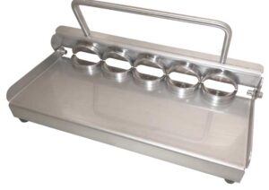 Maszynka do pierogów 5×85 mm z gładkim brzegiem – widok otwarty